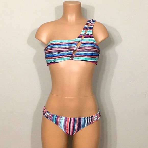 Jessica Simpson multicolored one-shouldered bikini - Picture 2 of 13